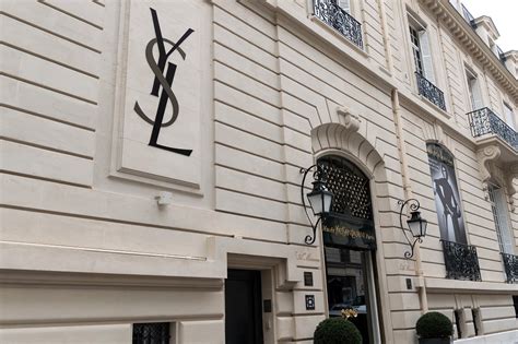 yves saint laurent maison.